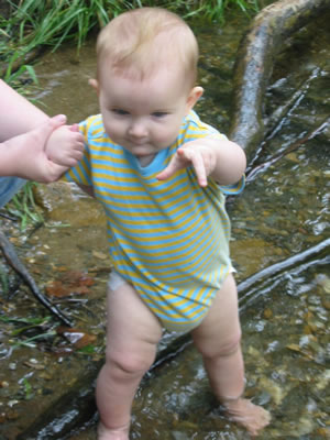 Galen 'explaining' that the water is COLD. 