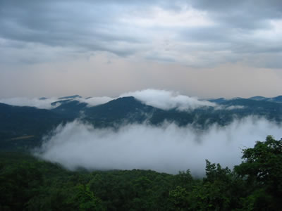 Afternoon on Black Rock Mountain (between rainbands).